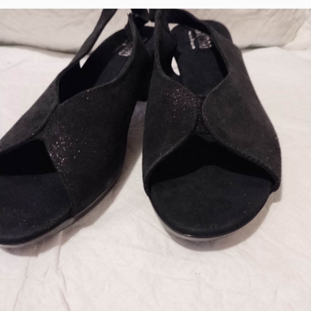 Munro women's black sandals
